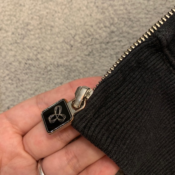 TNA Aritzia Dark Grey Zip Up Hoodie Size XS - Picture 11 of 11